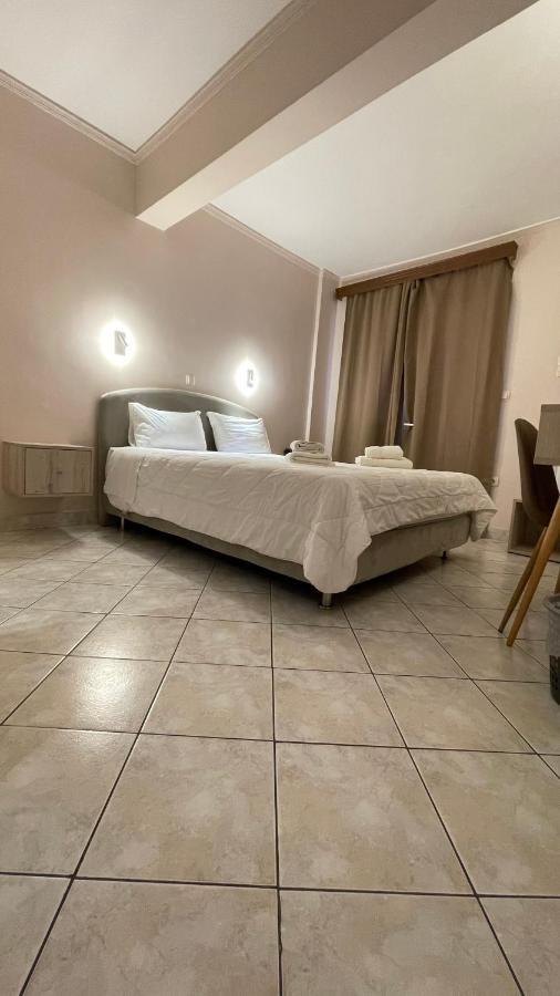 Hotel Atlanta Patras Esterno foto