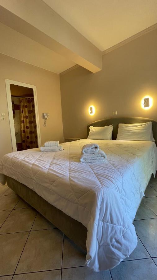 Hotel Atlanta Patras Esterno foto