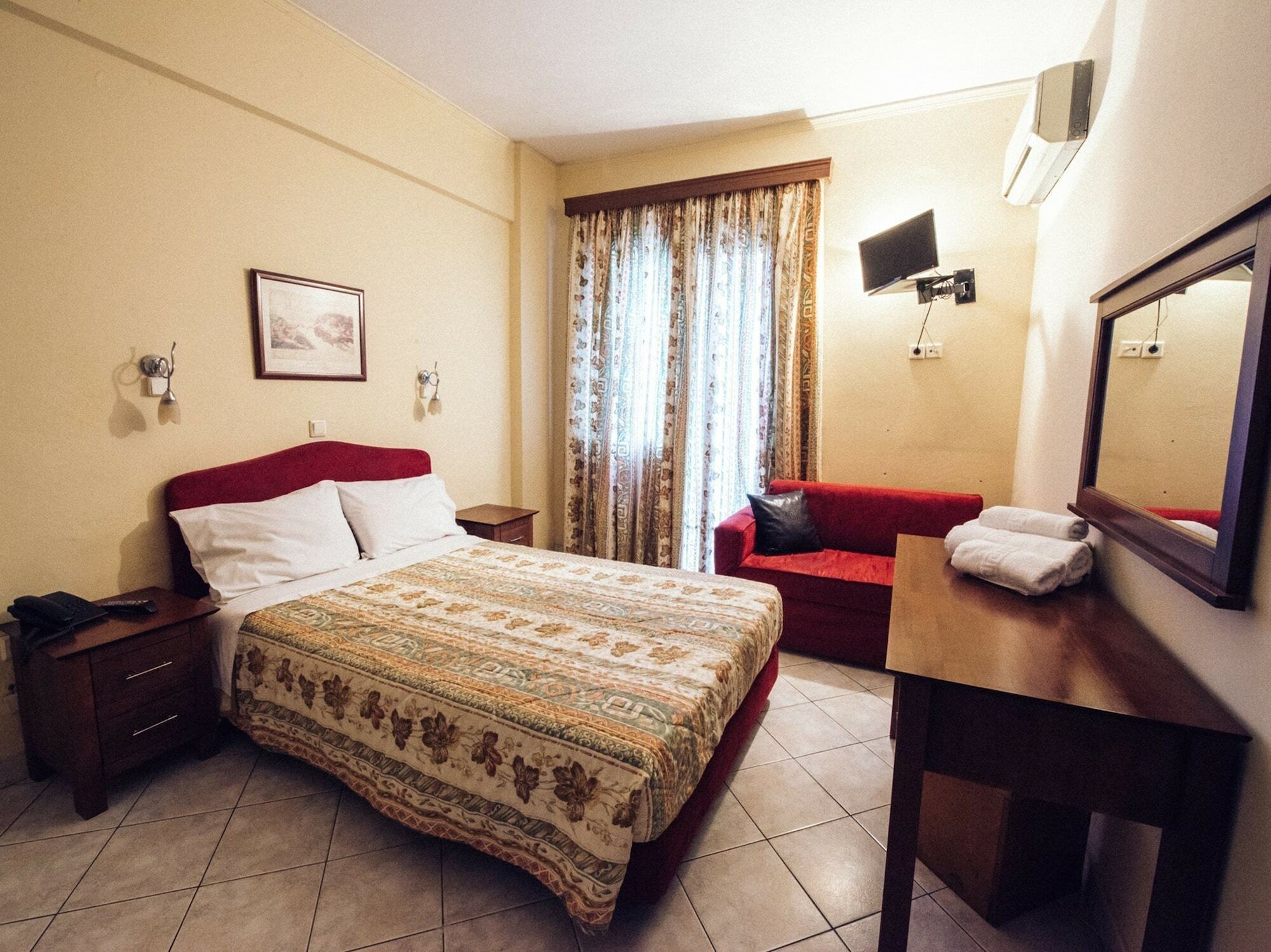 Hotel Atlanta Patras Esterno foto